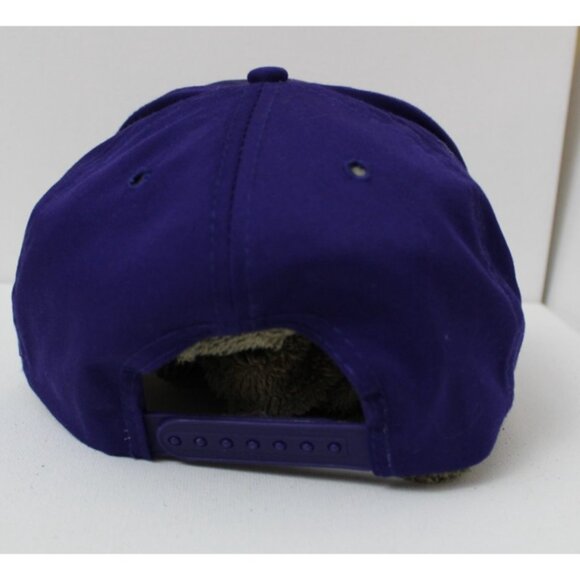 Harrahs Las Vegas Embroidered Trucker Cap - Picture 4 of 5